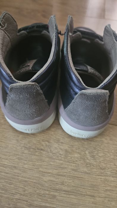 Ghete ( fete)  de toamna nr 31 Biomecanics