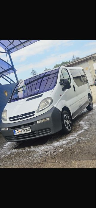 Opel Vivaro 8+1 1.9D