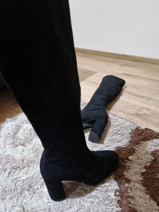 Cizme elegante înalte