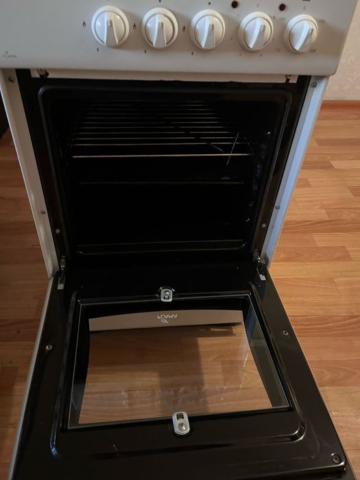 Продам газовую плиту