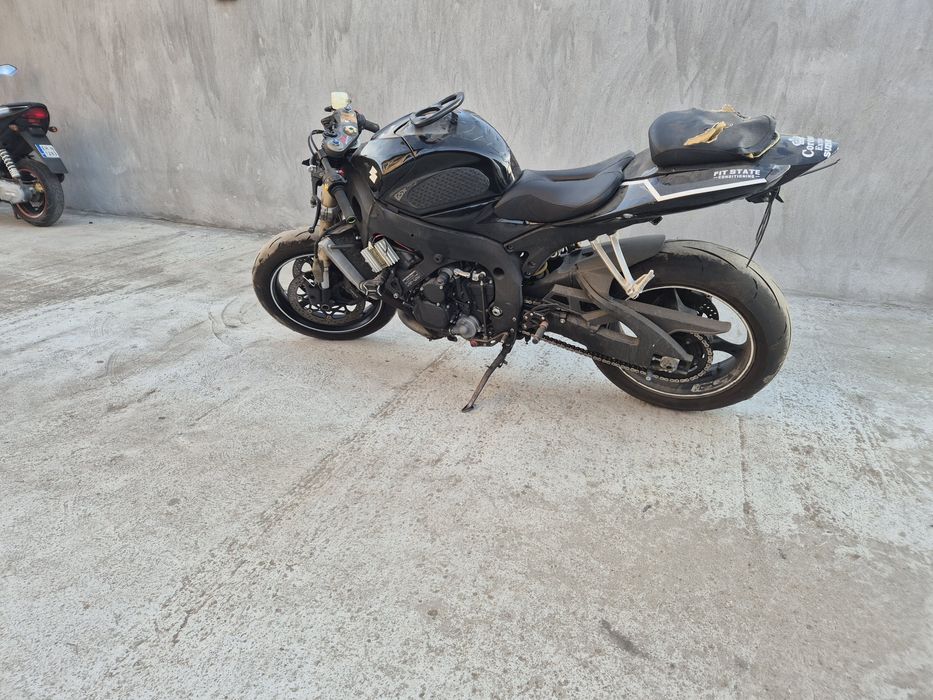 Suzuki gsxr k7 750 на части