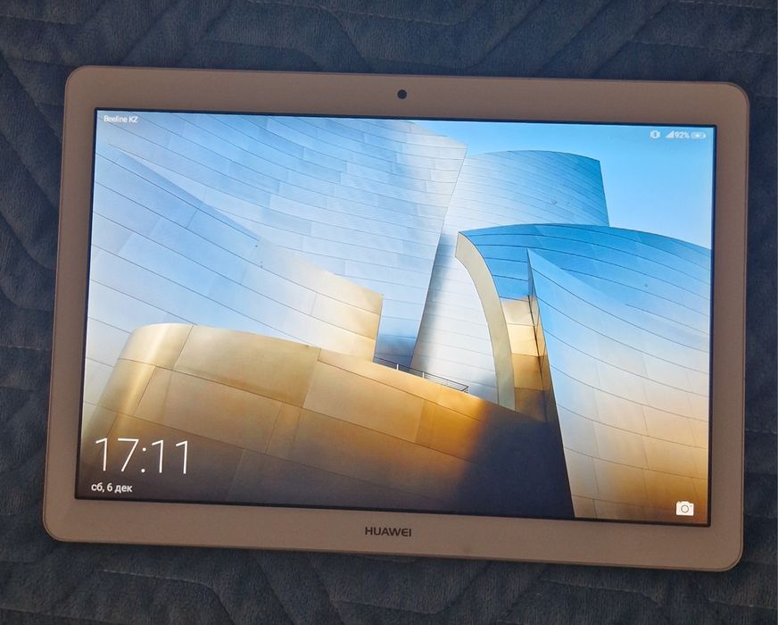 Прдам планшет Huawei