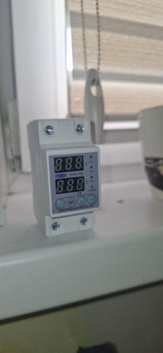 Реле напряжения 40А.