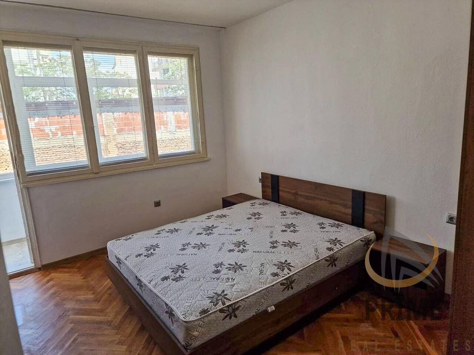 Дава се под наем Тристаен апартамент в Бургас, Център - 74 кв.м за 612 € - Снимка #6