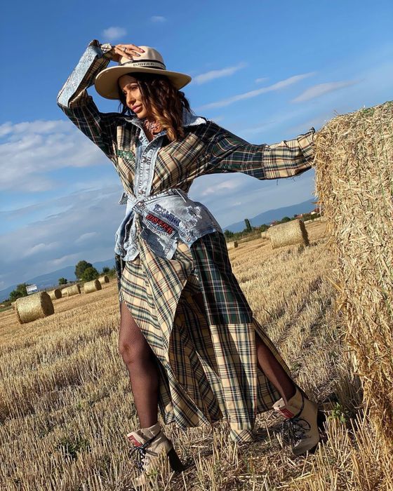 Нова рокля Djofra, Alessa и Evis style