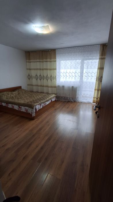Garsoniera de închiriat