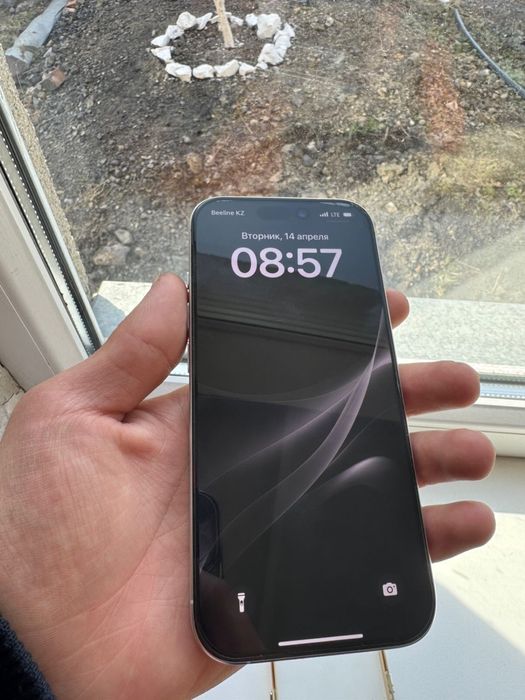 айфон 16 про с гарантией