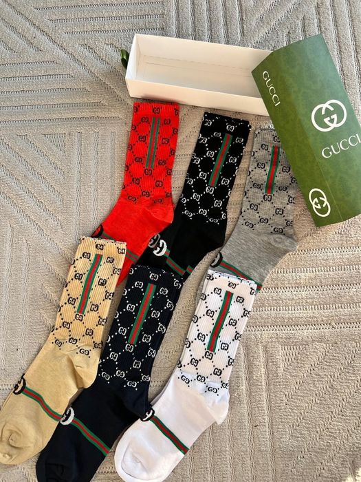 Ароматизирани чорапи в кутия.