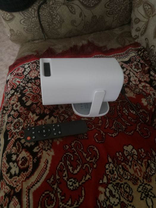 Проектор абсолютно новый 40 ка