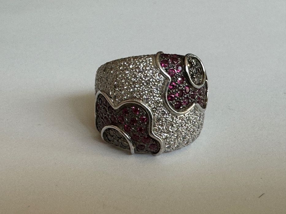 Атрактивен 18К Италиански Златен Пръстен 15,5г с Диаманти и Рубини;