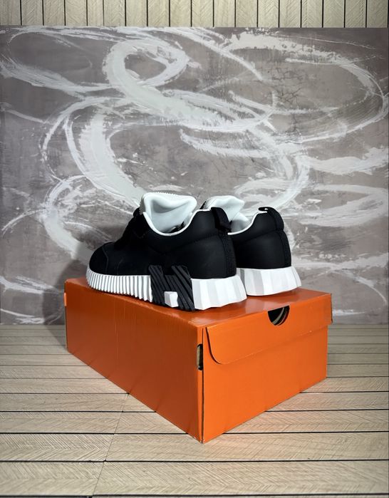 Hermes Trainer Bouncer Black