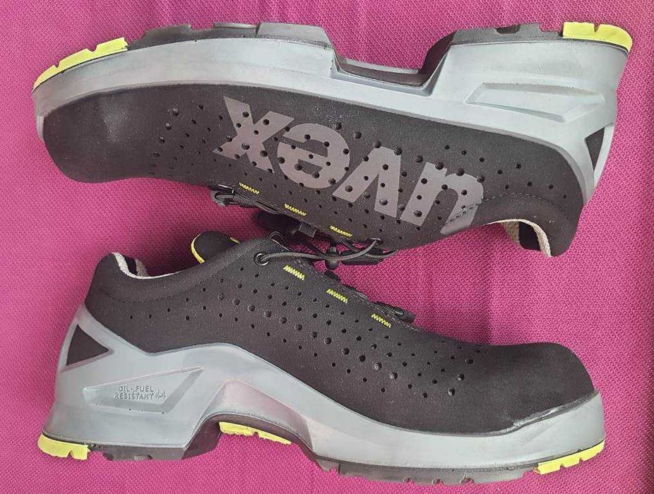 Pantofi UVEX S1 SRC ESD 8543.8 marime 44 -44,5 stare impecabila