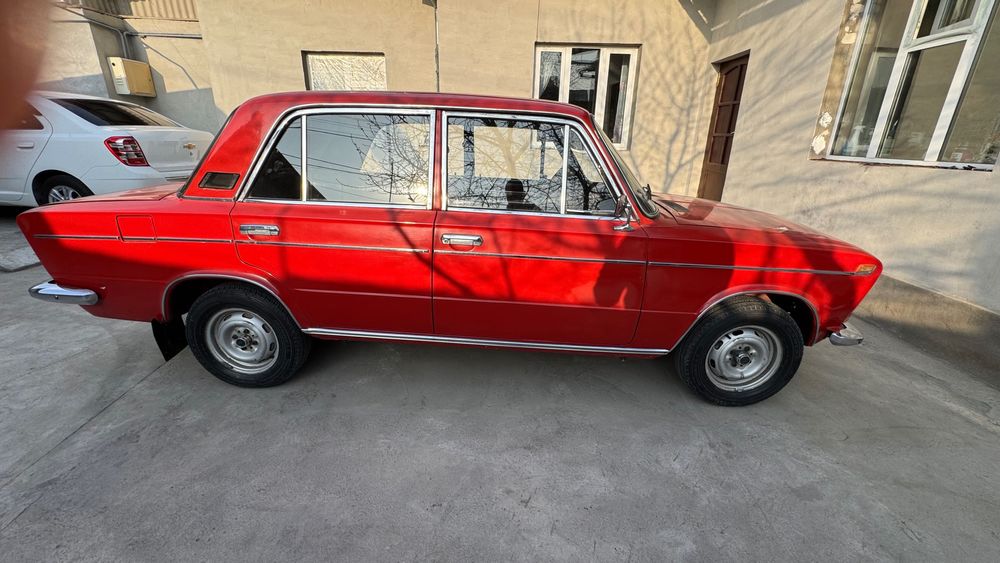 Продается ВАЗ 2103