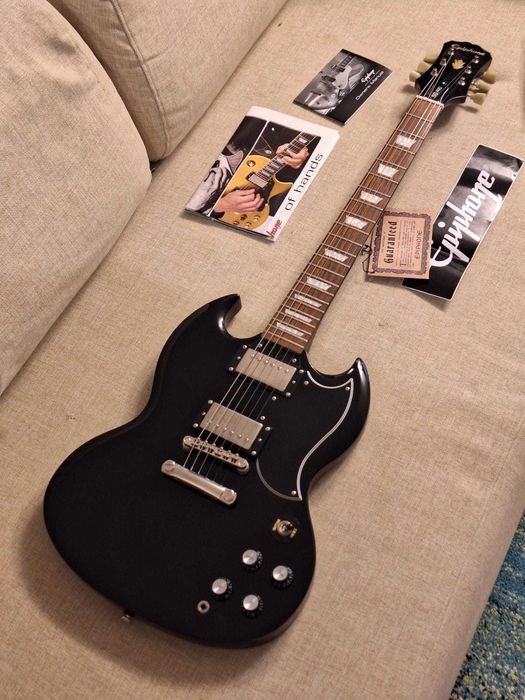 Chitară Epiphone SG Pro G-400 Ebony – Nouă/Nefolosită + Husă & Accesorii Originale