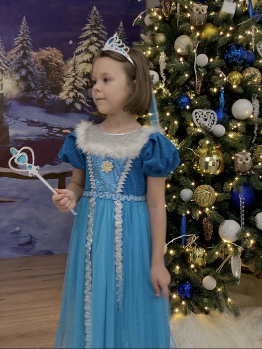 Платья на девочку ( нарядные)