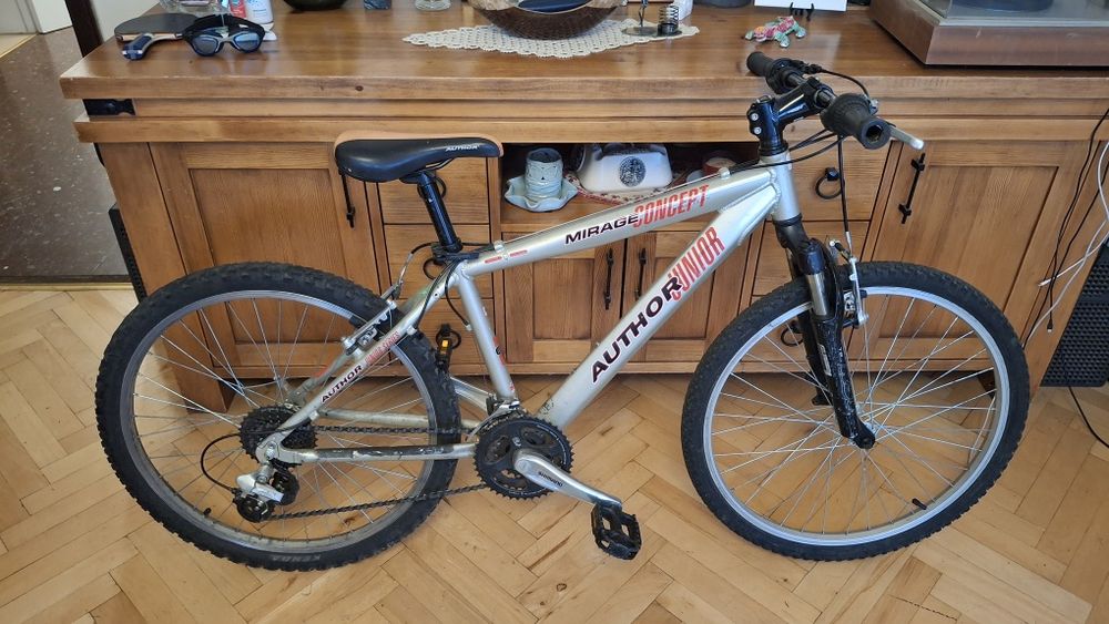 Продава детско колело 15