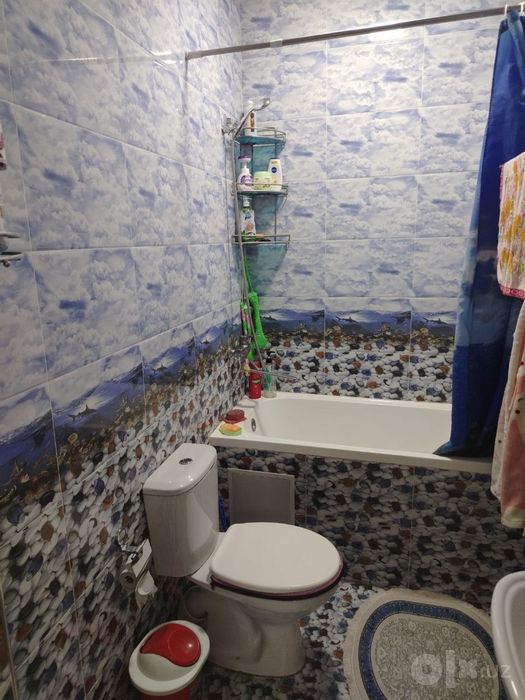 Uy sotiladi sergili da hamma narsasi qoladi.