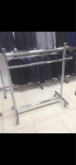 Продам торговое-оборудование!!