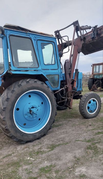 Продам трактор на ходу