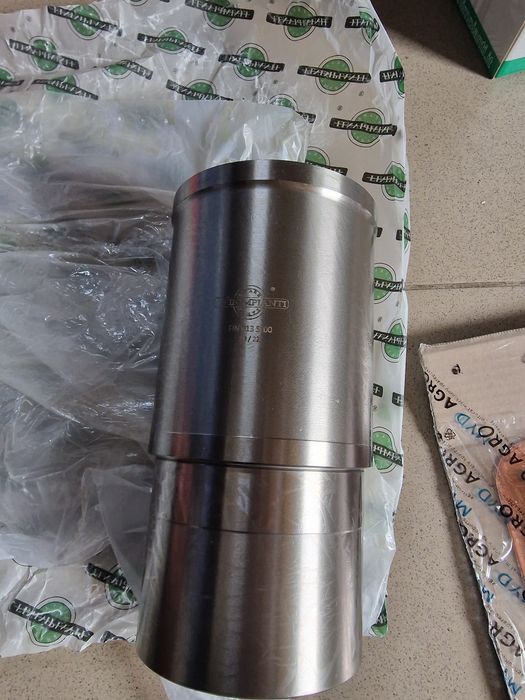 Set motor tractor fiat 615 Someca preț 6000 lei import Italia se poate