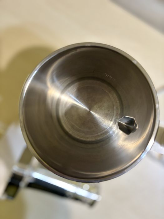 Уред за приготвяне на растително мляко Miomat