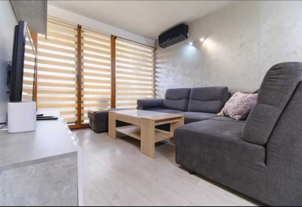 Дава се под наем Тристаен апартамент в Пловдив, Кършияка - 80 кв.м за 550 € - Снимка #1