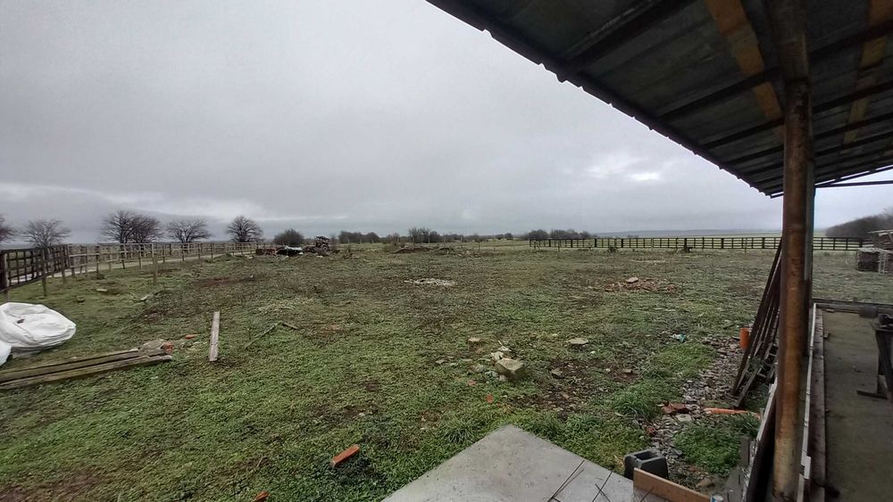 Инвестиционен имот в с. Хърсово, Разград