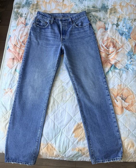 Двое джинс Levis за 15000 оригиналы