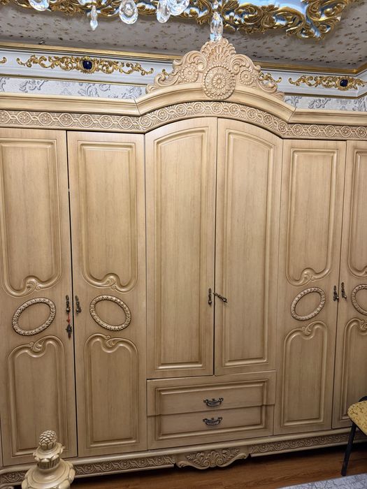 Спальный гарнитур