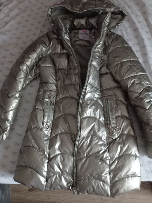 Момичешки връхни дрехи