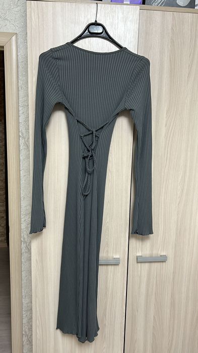 Продам платье 2шт
