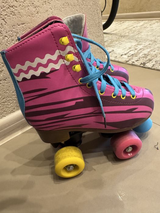 Ролкови кънки за момиче