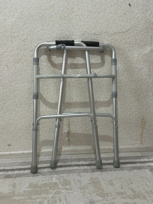 Ходунок для взрослых