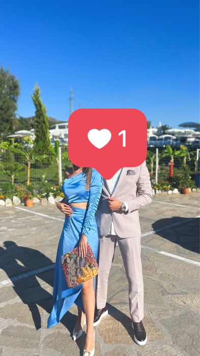 Синя рокля с един ръкав,чисто нова