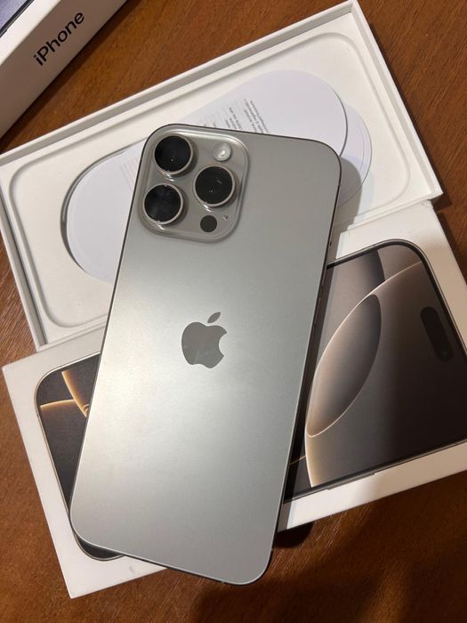 Iphone 16 Pro Max 100% Bat