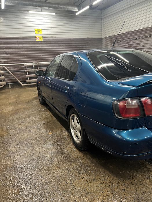 Nissan Primera 1999