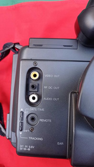 Видеокамера  Panasonic с  касети