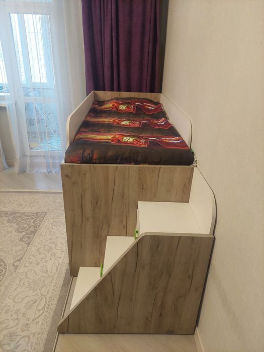 Детская кровать-шкаф Клюква