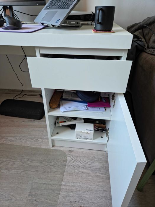 Birou Ikea Malm 140x65cm