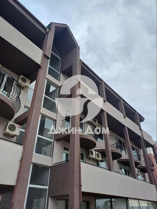 Едностаен апартамент в жилищна сграда БЕЗ ТАКСА, с. Равда