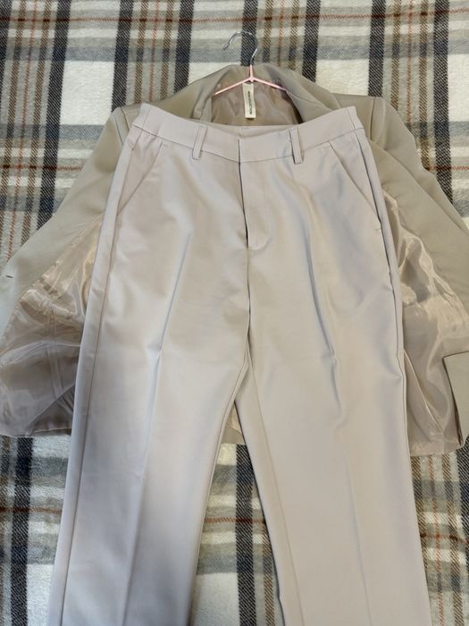 Комплект сако и панталон размер М