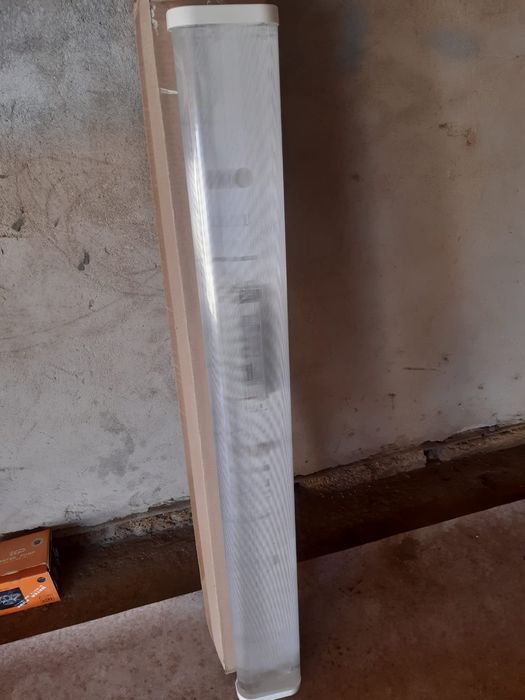 Потолочный лампы