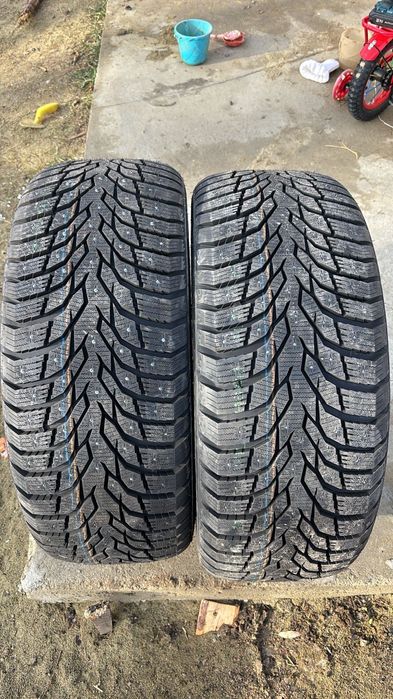 Резина новая 235-50