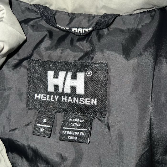 Оригинално сиво пухено яке Helly Hansen
