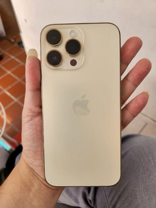 Dezembrez iphone 14 pro max spate cititi descrierea