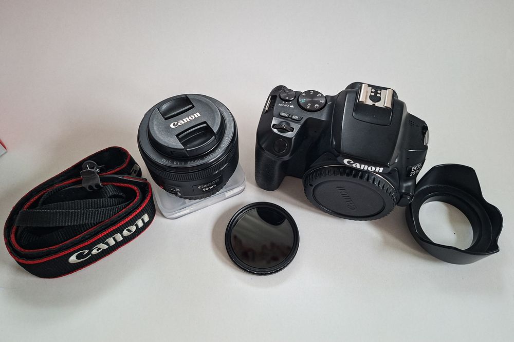 Aparat foto DSLR Canon Eos 250D + Obiectiv 50mm 1.8+filtru ND variabil