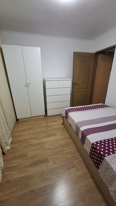 Proprietar inchiriez apartament 2 camere la 5 min de metrou Lujerului