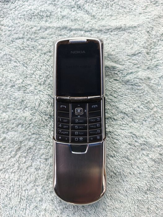 Nokia 8800 сотилади бу