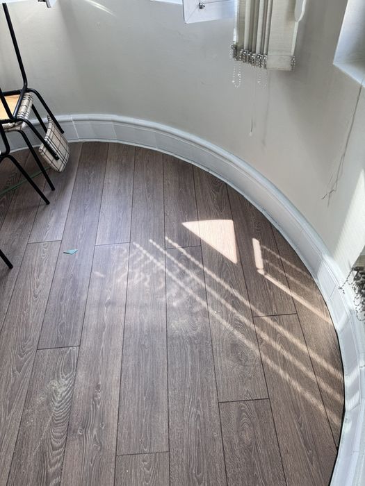 Монтаж на ламиниран паркет