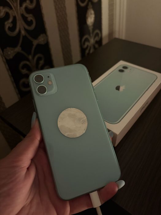 Iphone 11, Green | Pachet complet (cutie si încărcător)